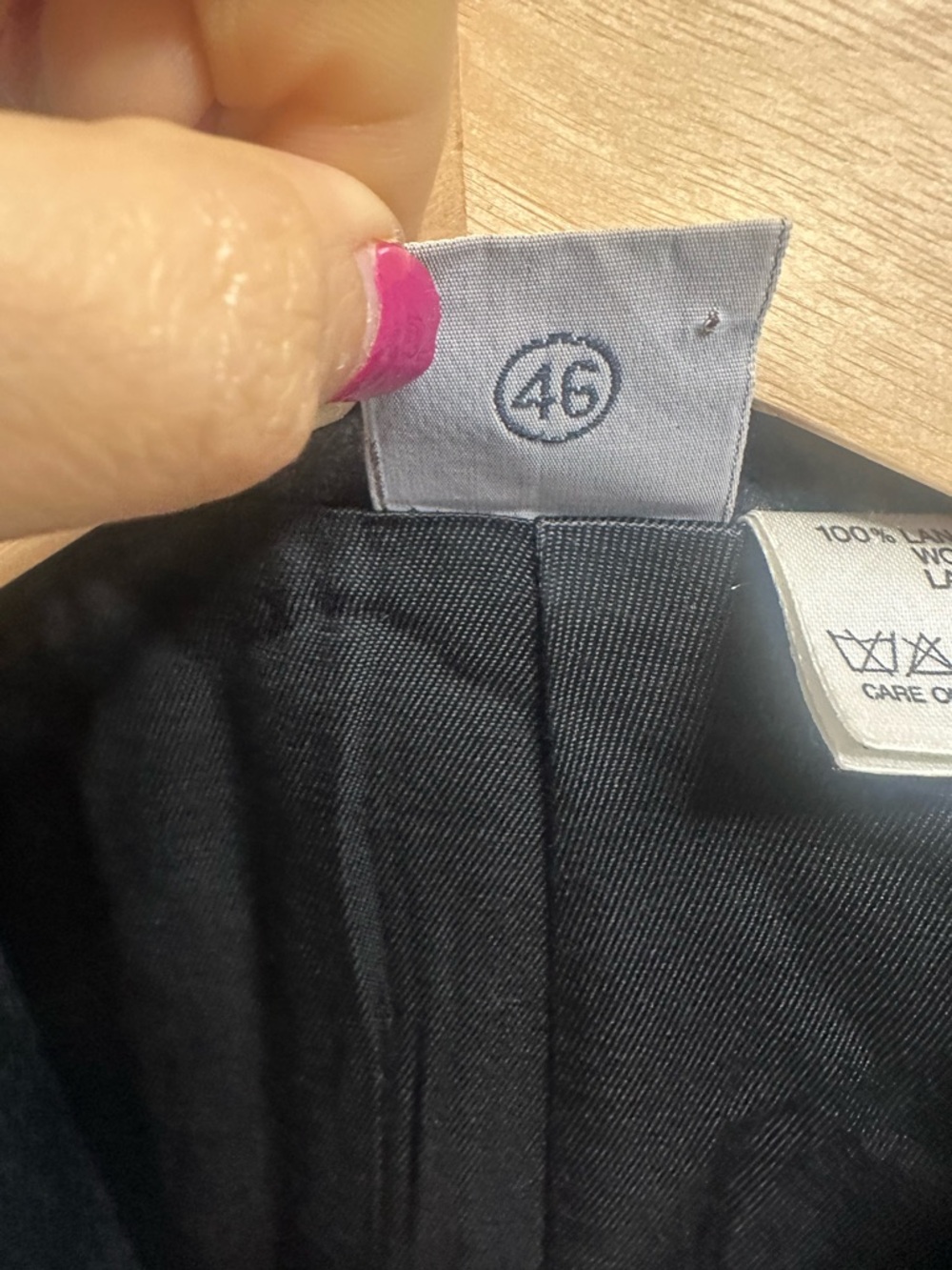 PER TE BY KRIZIA Charcoal Gray Blazer with Light Gray Piping - Picture 4 of 7